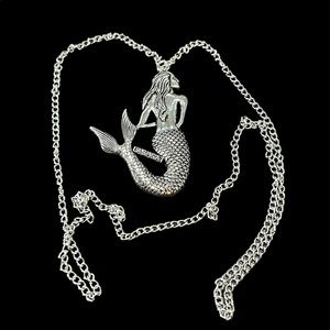 New Laghcat mermaid necklace